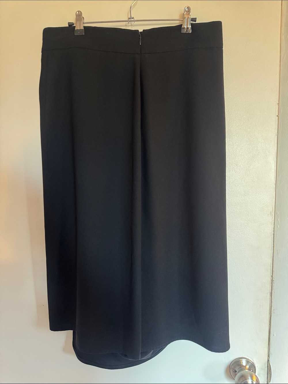 MaxMara Black Draped Midi Skirt - US 14 - Picture 2 of 3